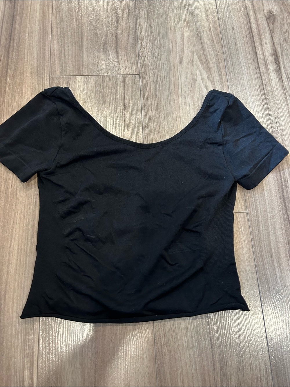 Itzon Low Back Activewear Tee Shirt Stretch Black